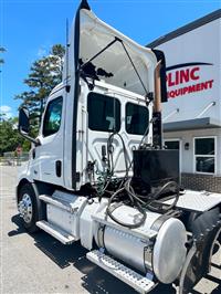 2020 Freightliner CASCADIA 116