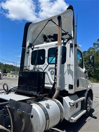 2020 Freightliner CASCADIA 116