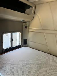 2015 Peterbilt 579