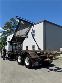 2012 Mack GU713