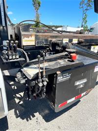 2012 Mack GU713