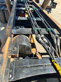 2012 Mack GU713