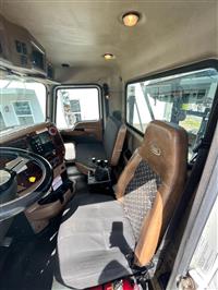 2016 Mack GU713