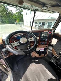 2016 Mack GU713