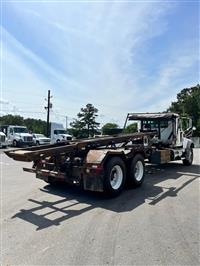 2016 Mack GU713