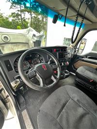 2022 Kenworth T680