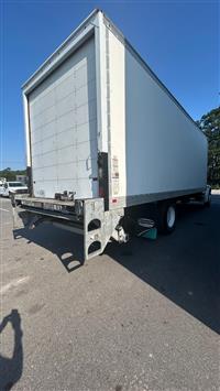 2019 Freightliner M2 106