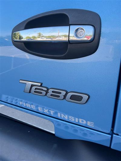 2022 Kenworth T680