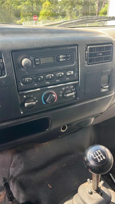 2000 Ford F650