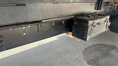 2000 Ford F650
