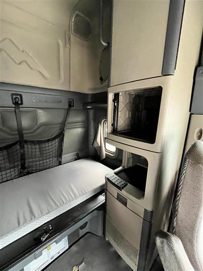 2018 Freightliner Cascadia