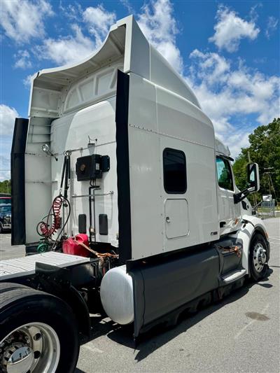 2017 Peterbilt 579