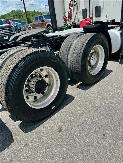 2017 Peterbilt 579