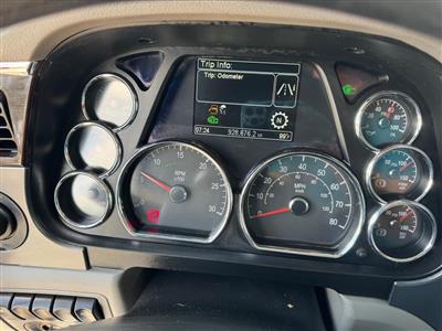2017 Peterbilt 579