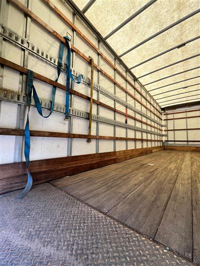 2019 Freightliner M2 BOX TRUCK