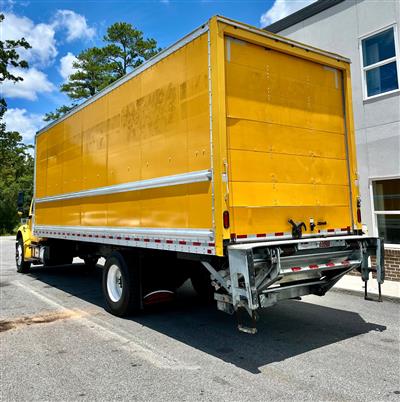 2019 Freightliner M2 BOX TRUCK