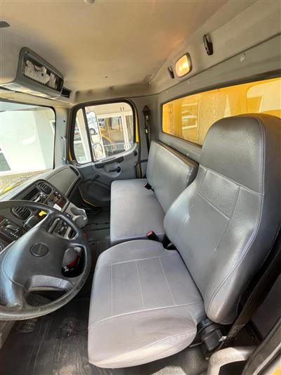 2019 Freightliner M2 BOX TRUCK