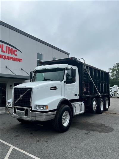 2020 Volvo VHD64B 8x4