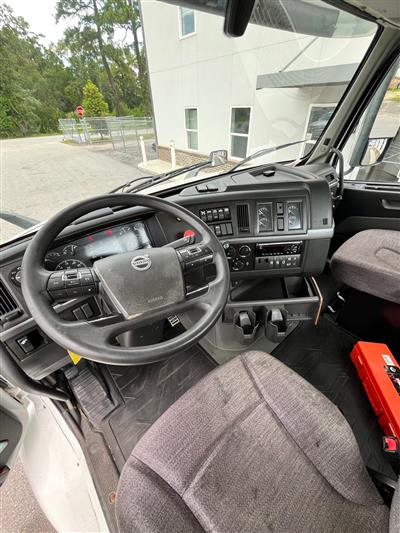 2019 Volvo VNR