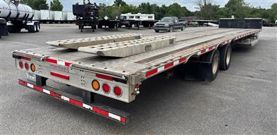2014 Fontaine 53 ft T/A Spread Axle Step Dec