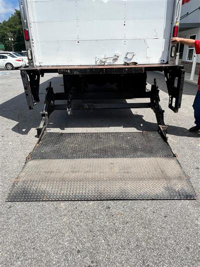 2019 International 4300 26' Box Truck