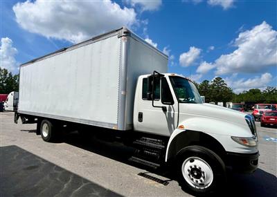 2019 International 4300 26' Box Truck