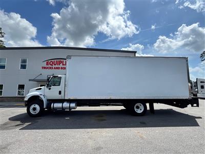 2019 International 4300 26' Box Truck