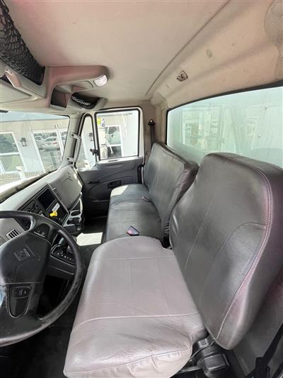 2019 International 4300 26' Box Truck