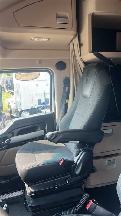 2022 Kenworth T680 Aerodyne