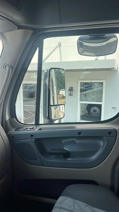 2019 Freightliner Cascadia 125