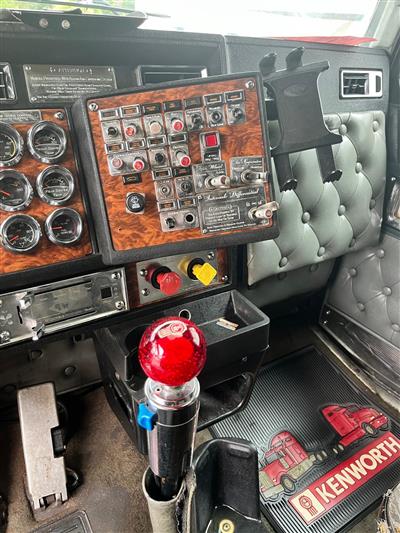 2006 Kenworth T800