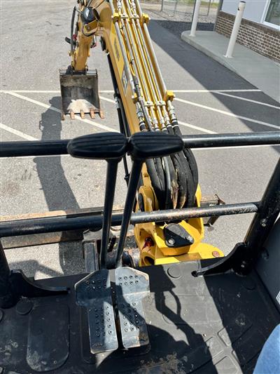 2013 Caterpillar 303.5 MINI EXCAVATOR