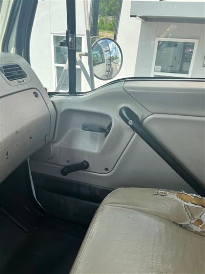 2004 Sterling L9500