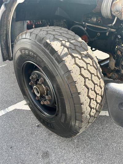 2004 Sterling L9500