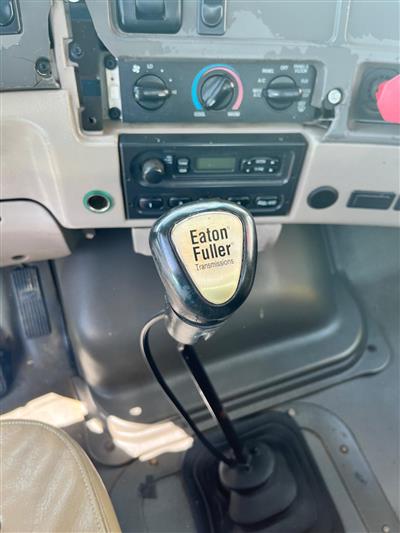 2004 Sterling L9500