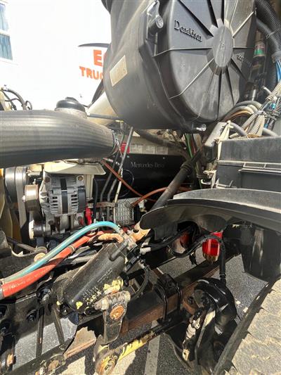 2004 Sterling L9500