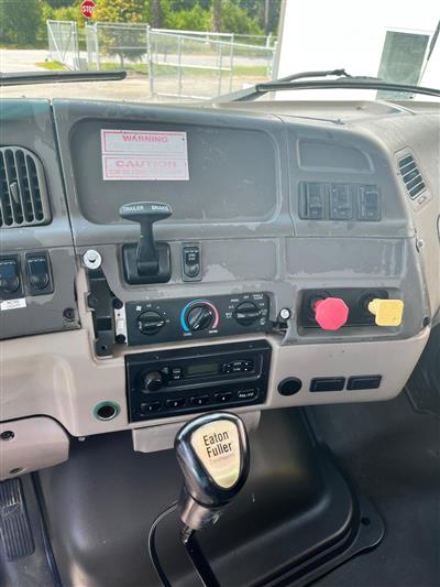 2004 Sterling L9500