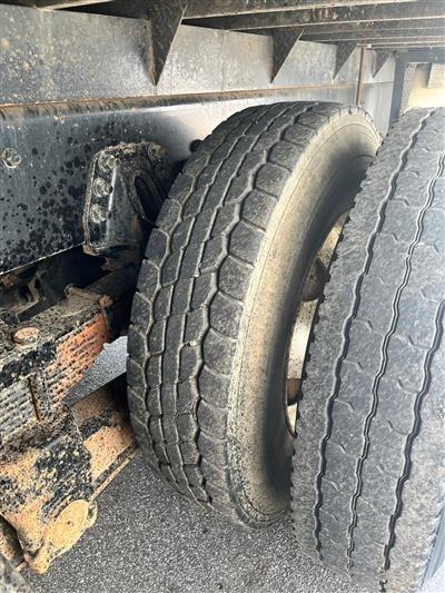 2004 Sterling L9500