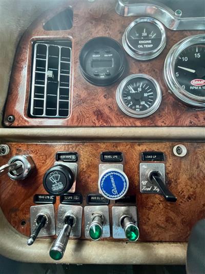 2005 Peterbilt 379