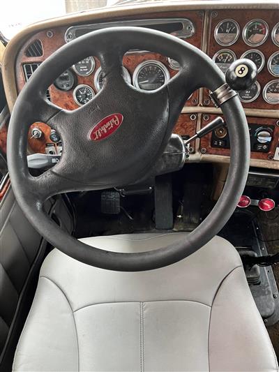 2005 Peterbilt 379