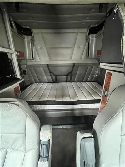 2005 Peterbilt 379