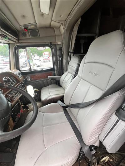 2005 Peterbilt 379