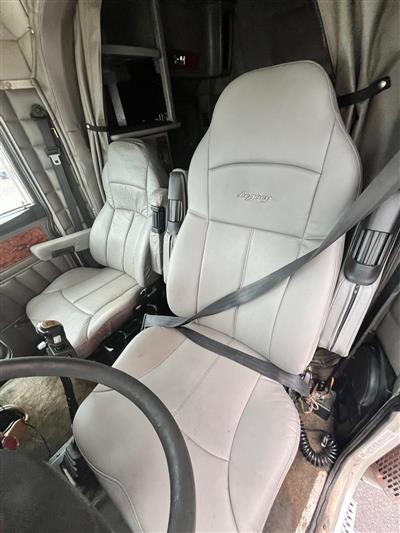 2005 Peterbilt 379