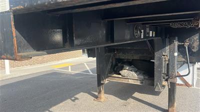 2014 Fontaine 53 ft T/A Spread Axle Step Dec