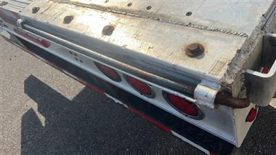 2014 Fontaine 53 ft T/A Spread Axle Step Dec