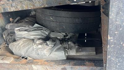 2014 Fontaine 53 ft T/A Spread Axle Step Dec