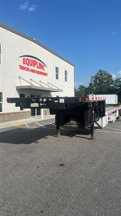 2014 Fontaine 53 ft T/A Spread Axle Step Dec