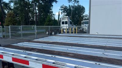 2014 Fontaine 53 ft T/A Spread Axle Step Dec