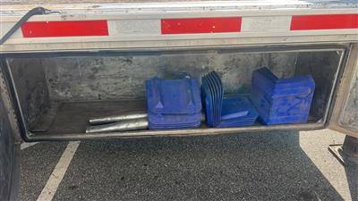2014 Fontaine 53 ft T/A Spread Axle Step Dec