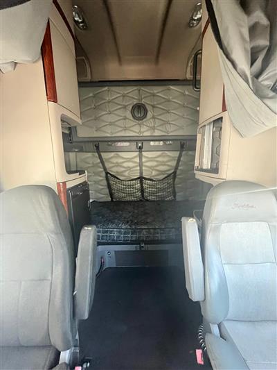 2011 Freightliner Cascadia